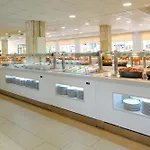 莫纳克福恩吉罗拉公园酒店