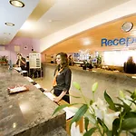 莫纳克福恩吉罗拉公园酒店 酒店 4*