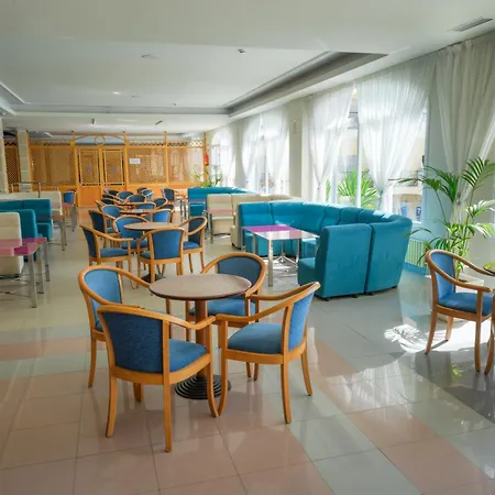 ホテル Monarque Park 4*