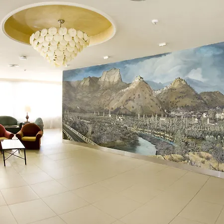 Monarque Park ホテル