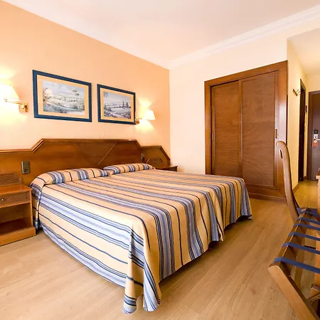 Monarque Park 4*