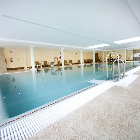 ホテル Monarque Park 4*