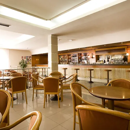 ホテル Monarque Park フエンヒロラ