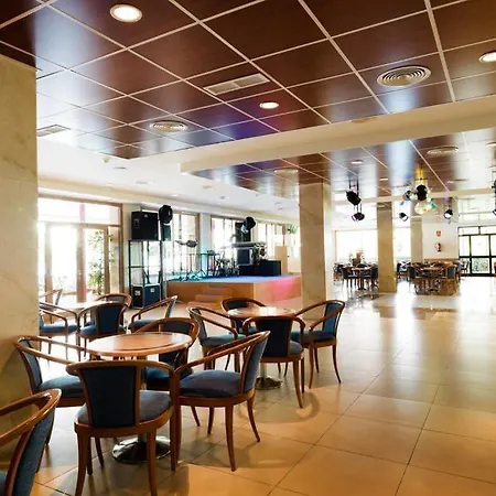 Monarque Park Ξενοδοχείο