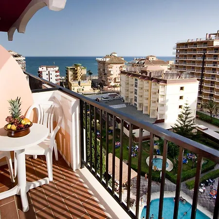 Monarque Park フエンヒロラ