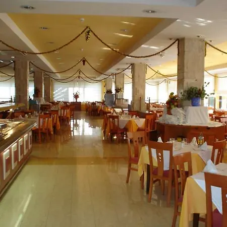 ホテル Monarque Park