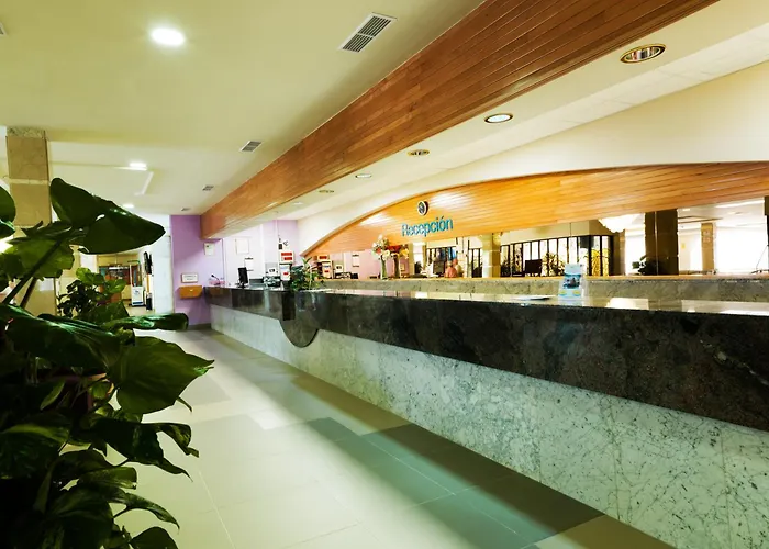 Monarque Park 4* Фуэнхирола