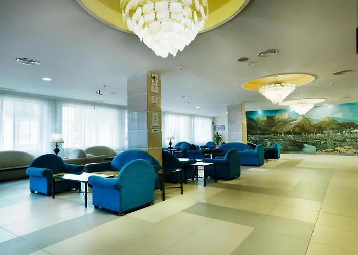 Monarque Park 4* Фуэнхирола