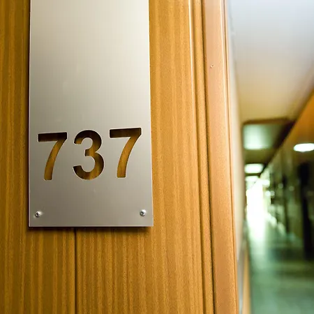 Monarque Park Szálloda 4*